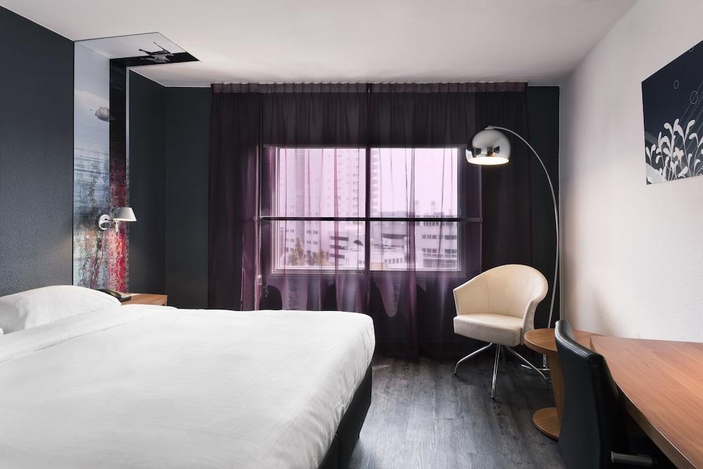 Doubletree By Hilton Centre 4*