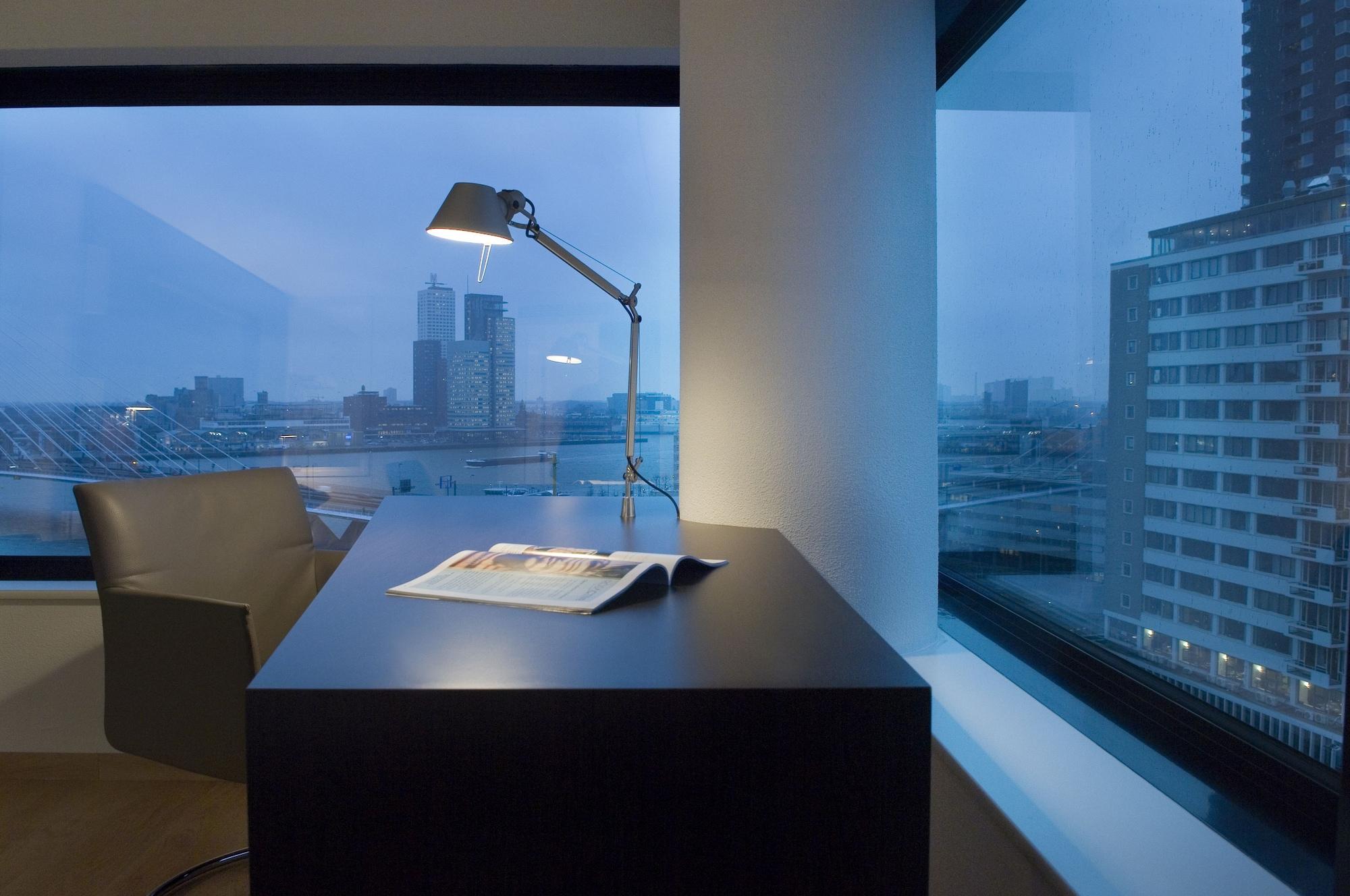 Doubletree By Hilton Centre Rotterdam