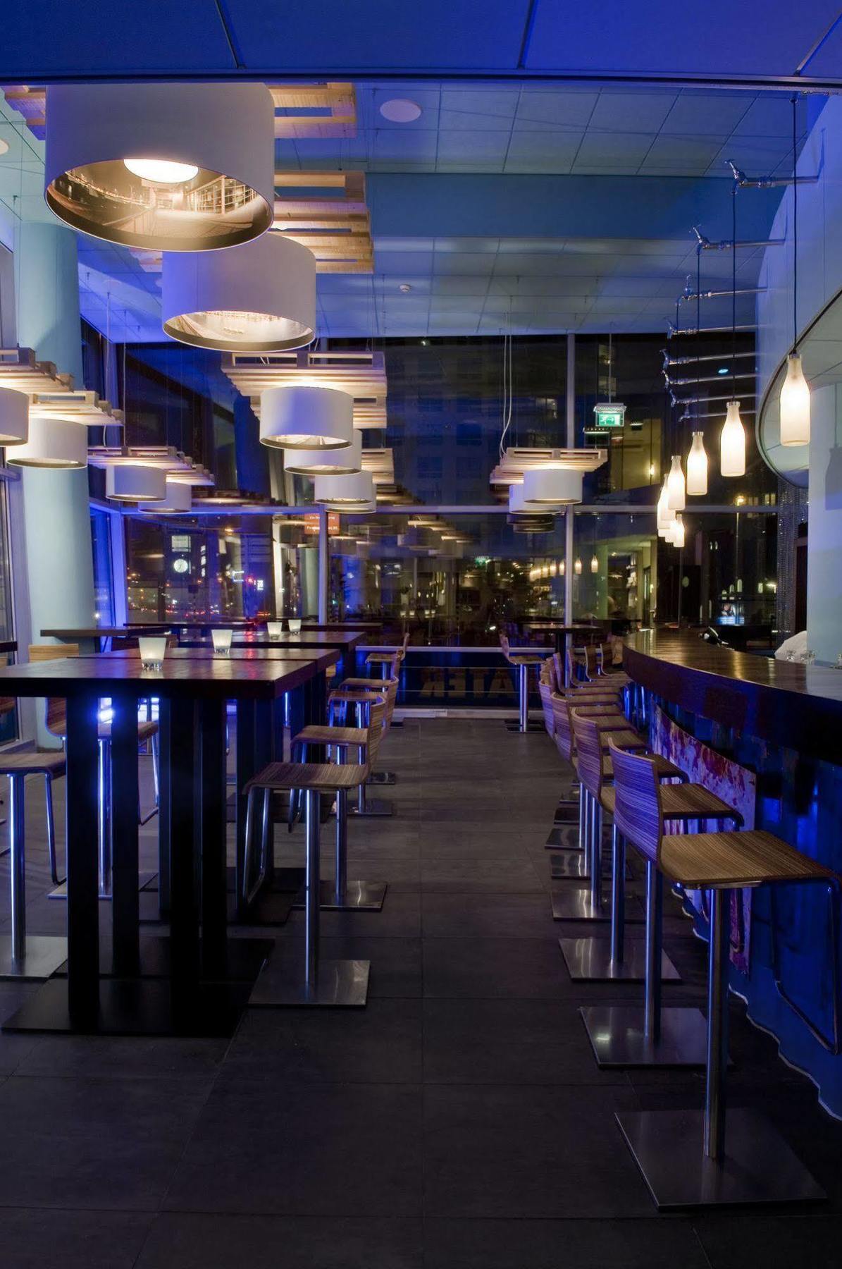 Doubletree By Hilton Centre Hotel