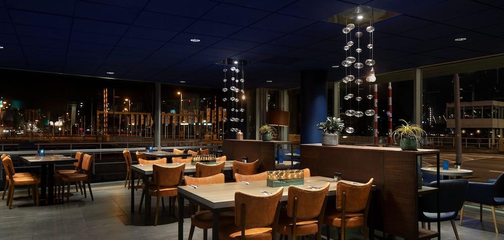 Doubletree By Hilton Centre 4*