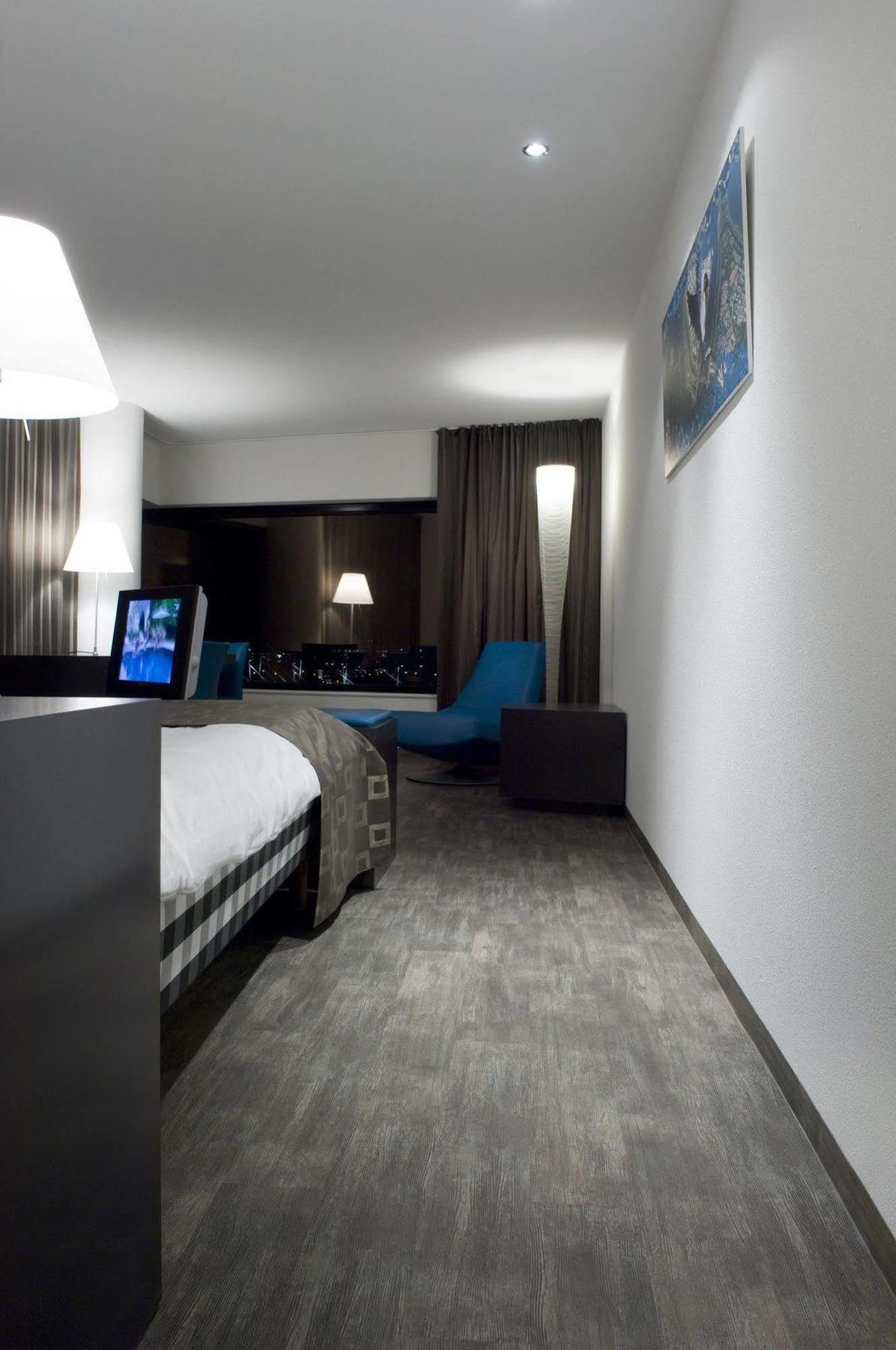 Doubletree By Hilton Centre 4* Roterdão